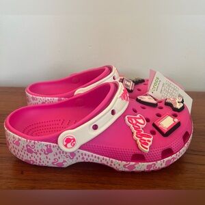 New Crocs X Barbie Classic Clogs Electric Pink 208817-6QQ M5/W7 NEW